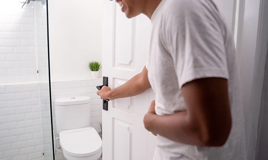 Person mit Darmproblemen Person mit Darmproblemen